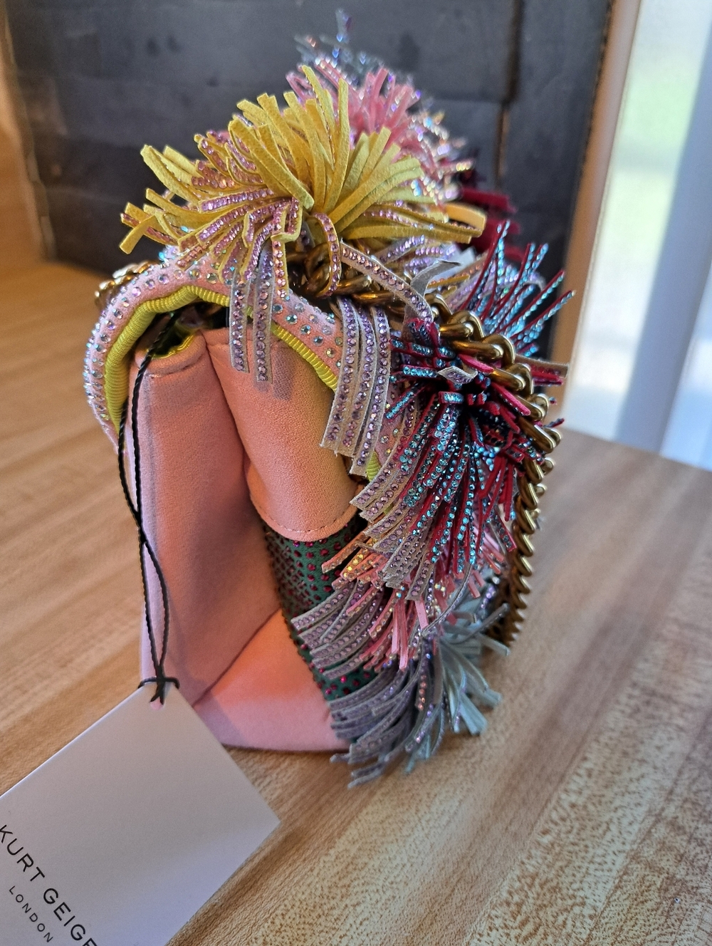 KURT GEIGER NWT Kensinton 3D Floral Design & Dustbag - Picture 7 of 9